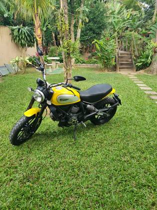 DUCATI SCRAMBLER ICON 